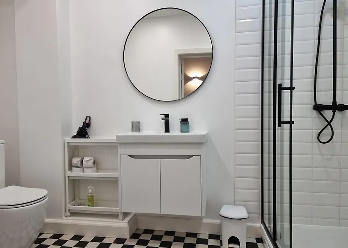 River View 2 Bedroom With Parking * Riga