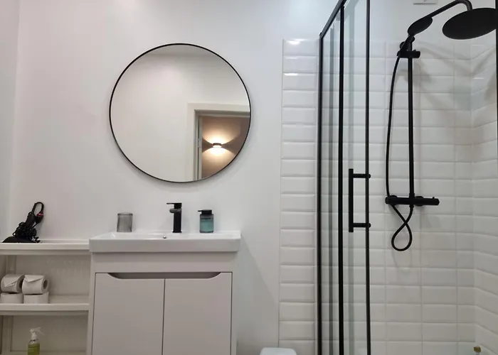 River View 2 Bedroom With Parking