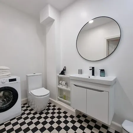 River View 2 Bedroom With Parking * Riga