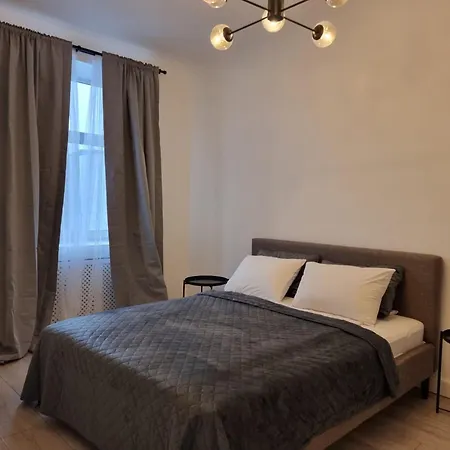 Apartmán River View 2 Bedroom With Parking